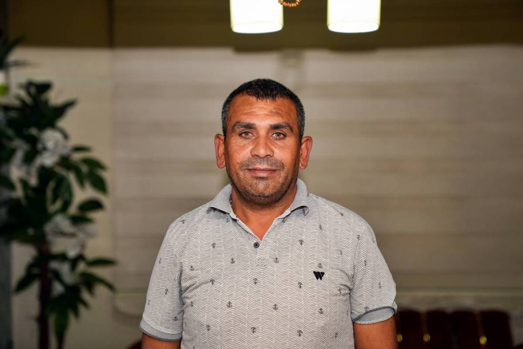 Çocuklarına hem baba, hem anne oldu: Duygulandıran videonun ardından dram çıktı! Evde yemek yapan baba beğeni topladı 23